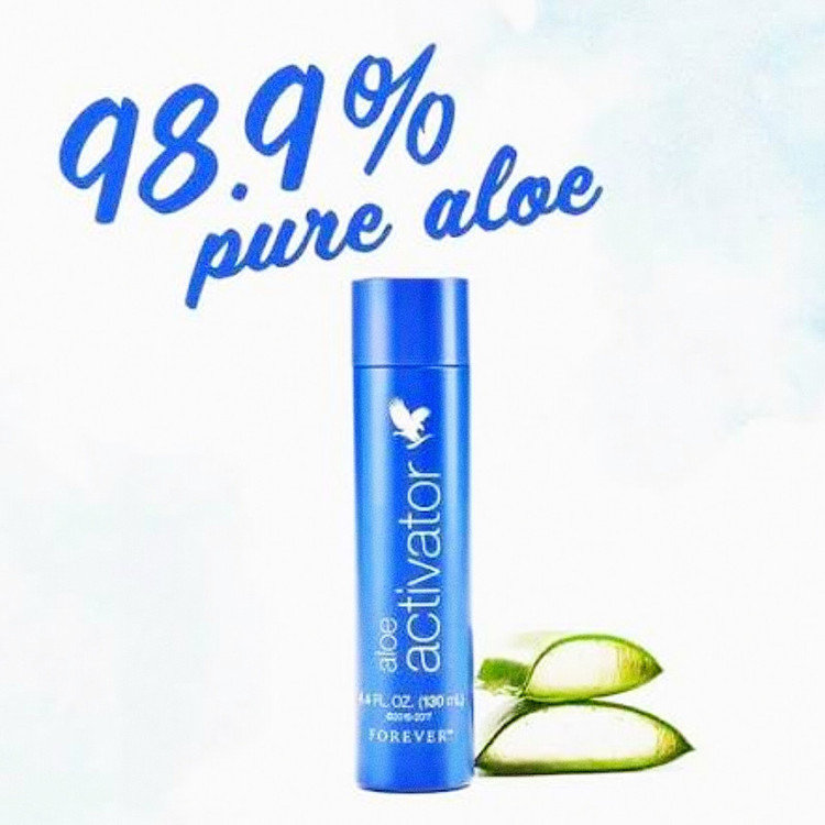 تونر پاک کننده صورت فوراور مدل Aloe Aktivator مناسب برای انواع پوست حجم 130 میلی لیتر