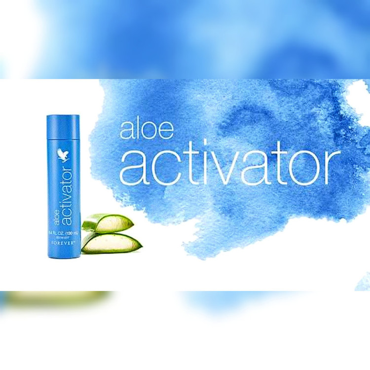 تونر پاک کننده صورت فوراور مدل Aloe Aktivator مناسب برای انواع پوست حجم 130 میلی لیتر