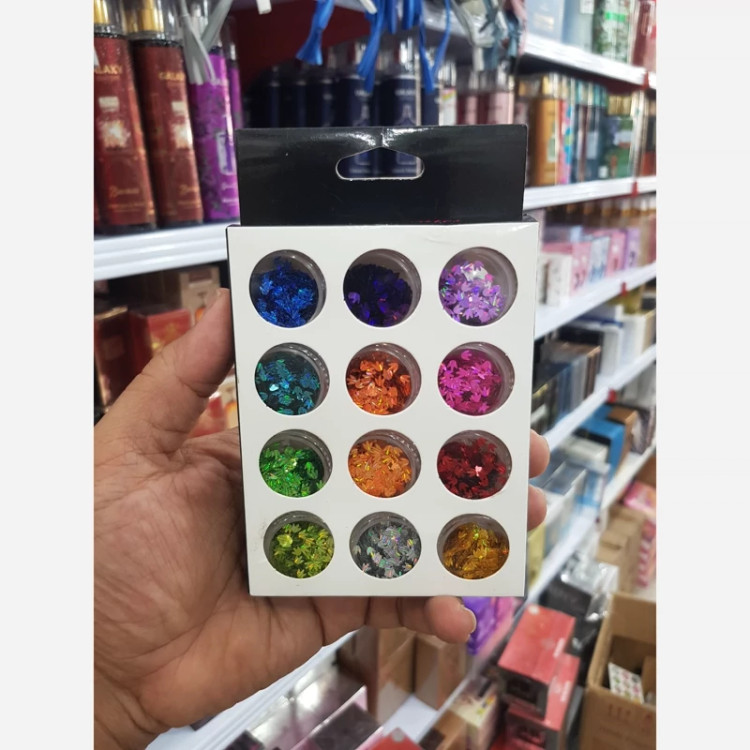طرح گل کاشت ناخن