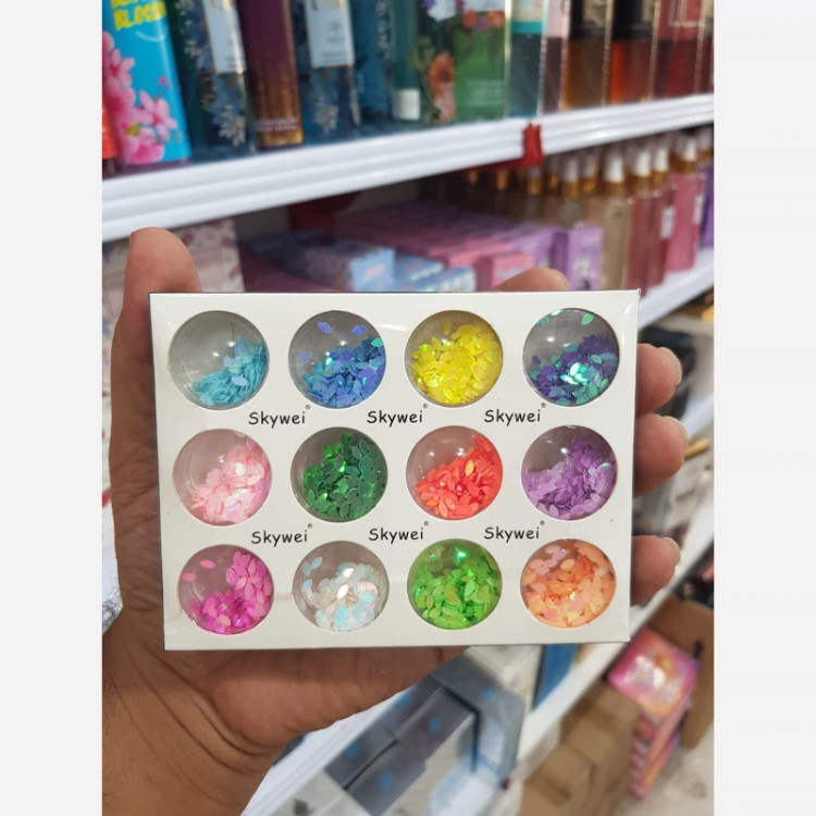 طرح گل کاشت ناخن