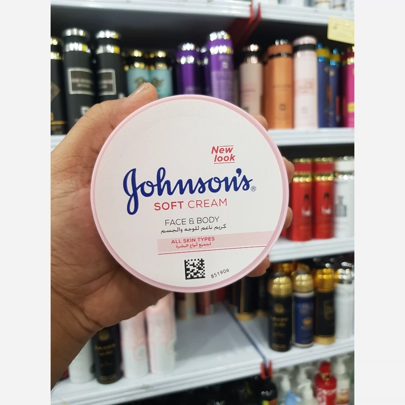 کرم مرطوب کننده و آبرسان جانسون Johnsons دست و صورت