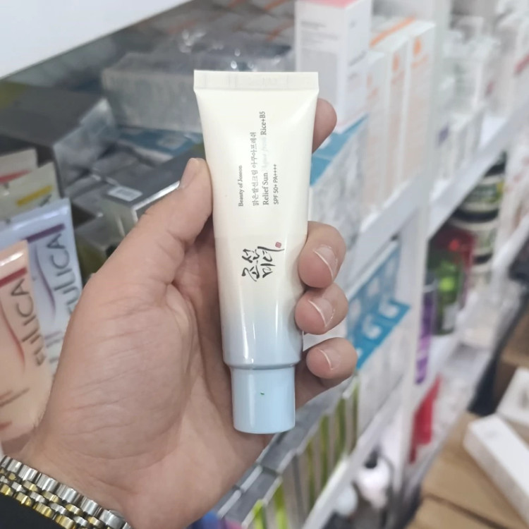 ضد آفتاب بیوتی آف آکوا فرش SPF 50 حجم 50 میل