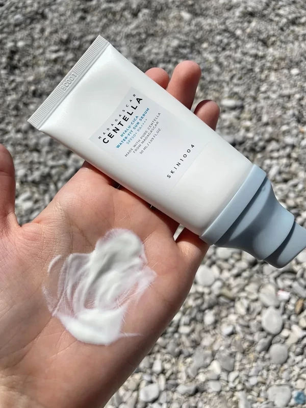 ضدآفتاب سنتلا هیالوسیکا اسکین 1004 - SPF50 اصل