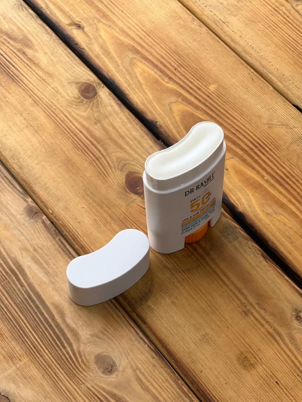 ضدآفتاب استیکی روشن کننده دکتر راشل SPF50