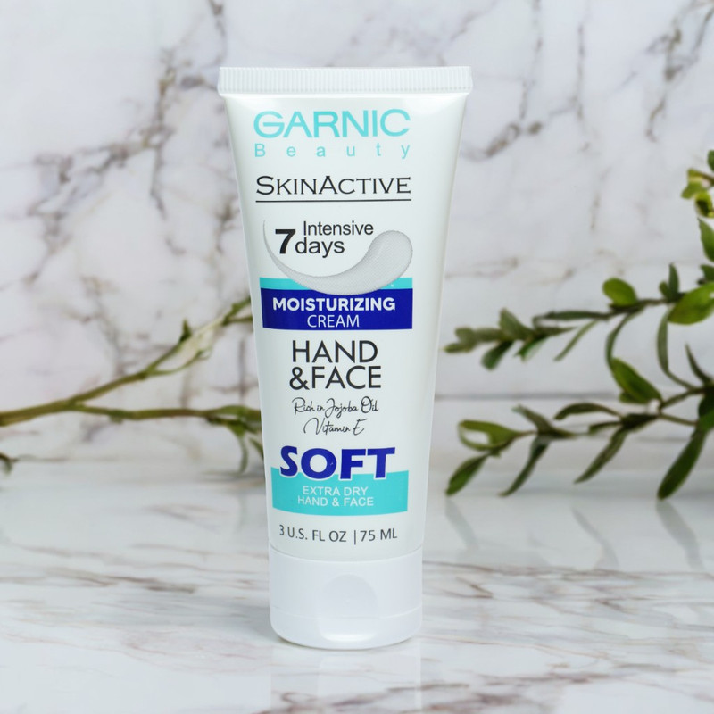 کرم آبرسان و مرطوب کننده دست و صورت گارنیک مدل soft مناسب برای پوست های خیلی خشک حجم 75 میلی لیتر